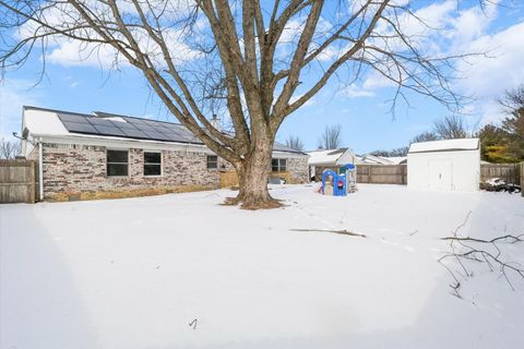 Tiny photo for 610 Sherwood Drive, St. Joseph, IL 61873 (MLS # 12517074)