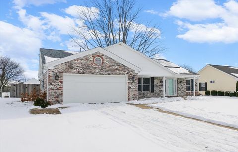 Tiny photo for 610 Sherwood Drive, St. Joseph, IL 61873 (MLS # 12517074)