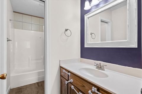 Tiny photo for 610 Sherwood Drive, St. Joseph, IL 61873 (MLS # 12517074)