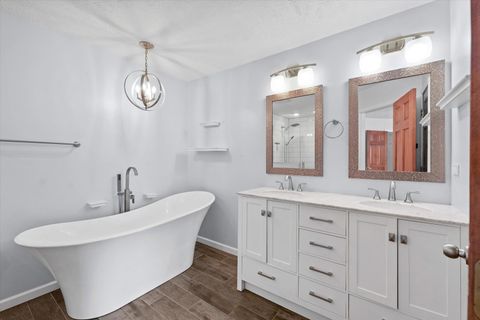 Tiny photo for 610 Sherwood Drive, St. Joseph, IL 61873 (MLS # 12517074)