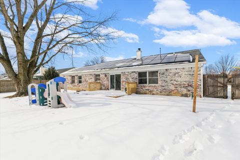 Tiny photo for 610 Sherwood Drive, St. Joseph, IL 61873 (MLS # 12517074)