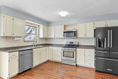 Tiny photo for 610 Sherwood Drive, St. Joseph, IL 61873 (MLS # 12517074)