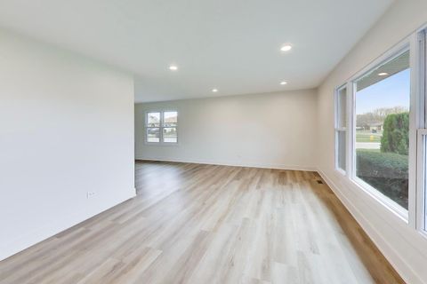 Tiny photo for 4061 177th Street, Country Club Hills, IL 60478 (MLS # 12613000)