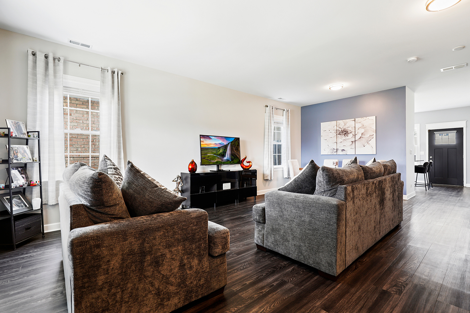 7504 W 63rd Place