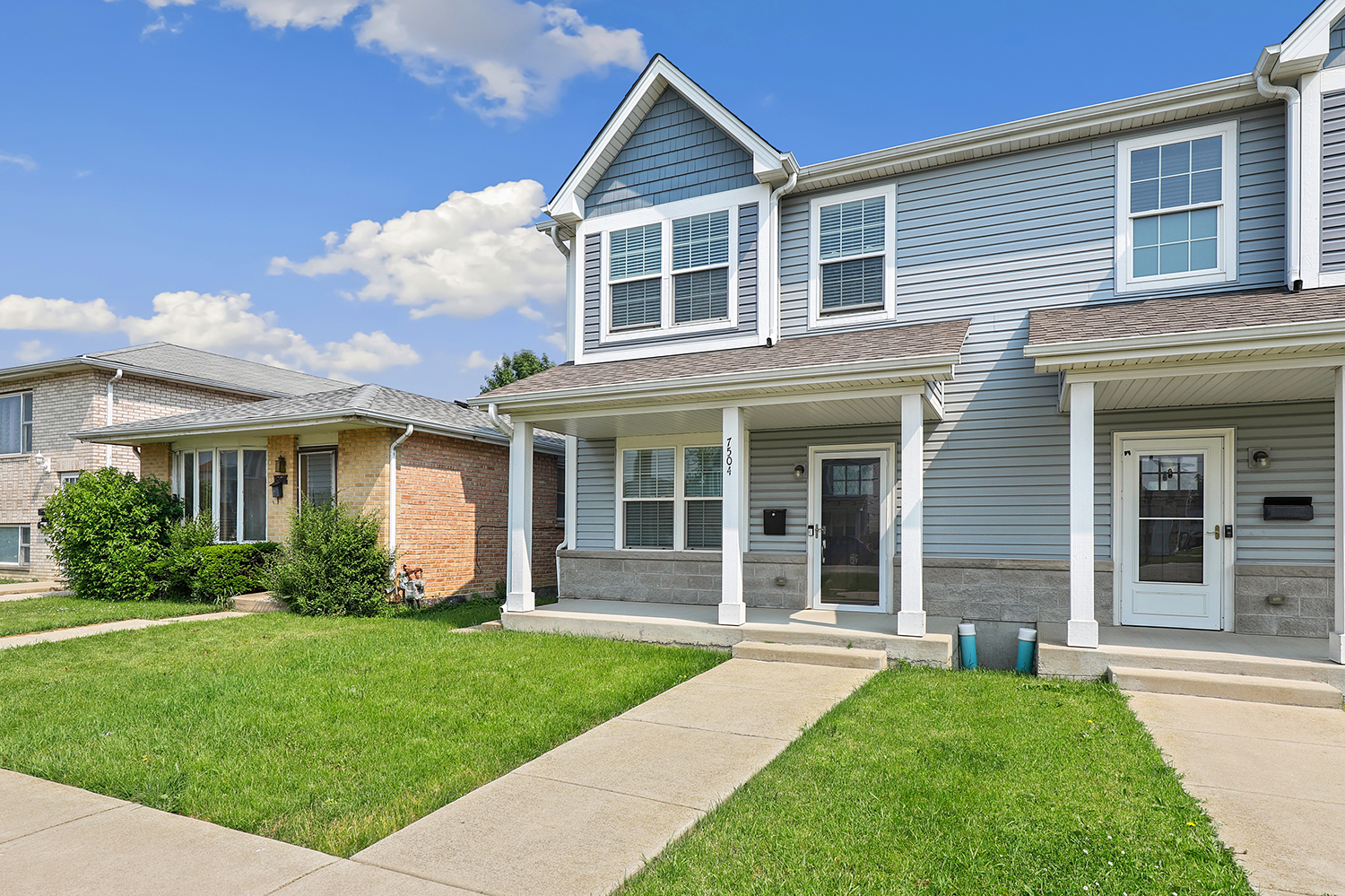 7504 W 63rd Place
