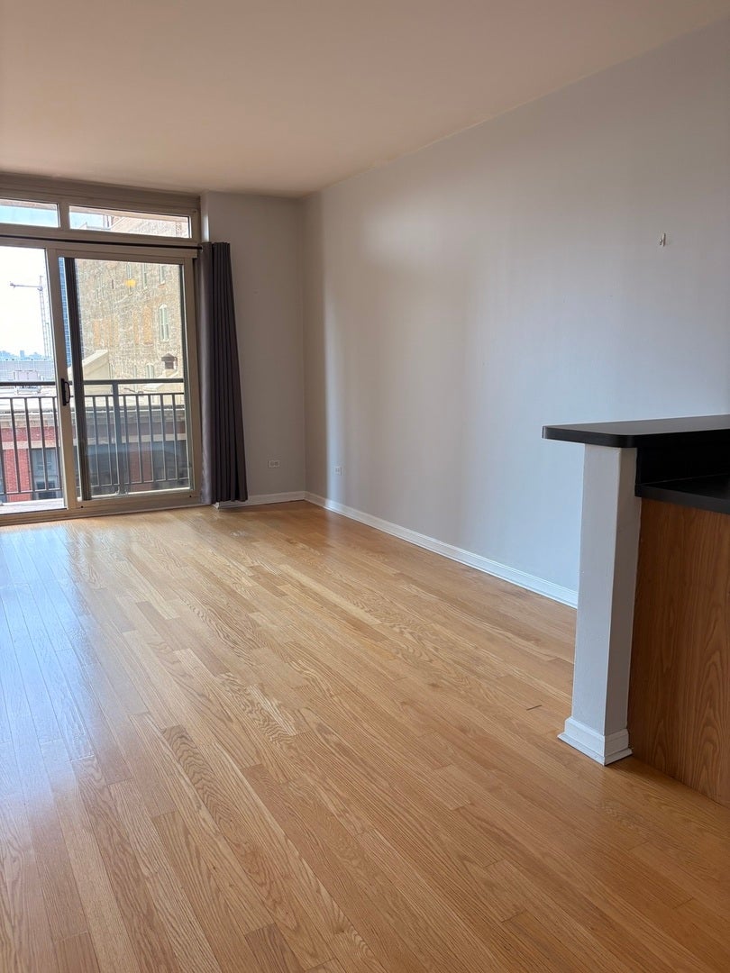 1111 S Wabash Avenue 909