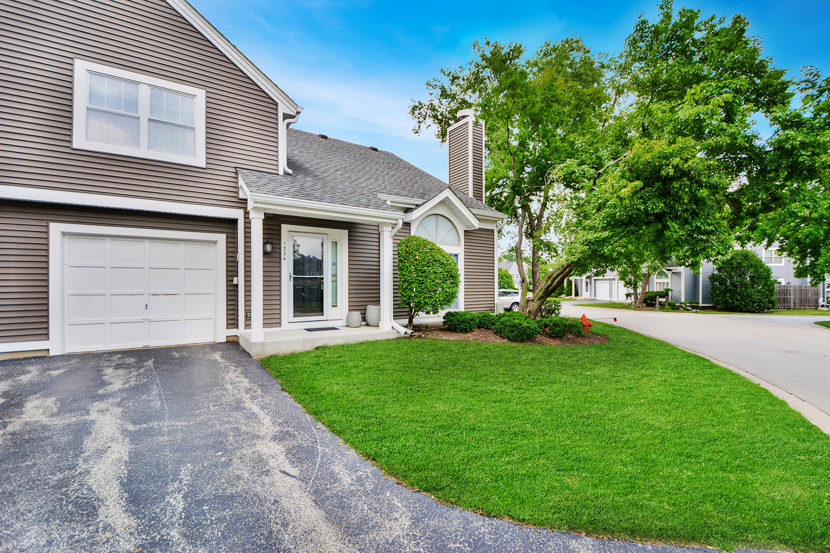 1234 N Knollwood Drive