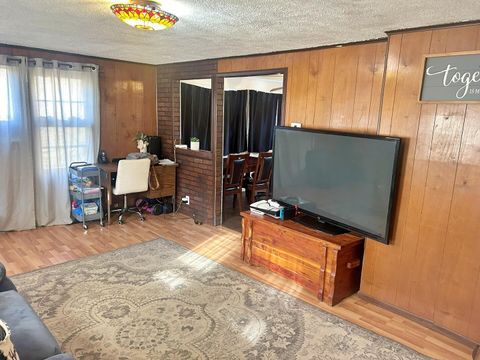 Tiny photo for 342 Bassett Road, Elizabethtown, IL 62931 (MLS # 100000561)