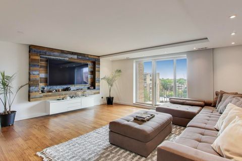 Tiny photo for 1717 W Crystal Lane #610, Mount Prospect, IL 60056 (MLS # 12499361)