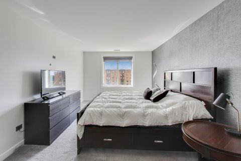 Tiny photo for 1717 W Crystal Lane #610, Mount Prospect, IL 60056 (MLS # 12499361)