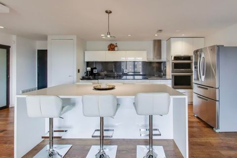 Tiny photo for 1717 W Crystal Lane #610, Mount Prospect, IL 60056 (MLS # 12499361)