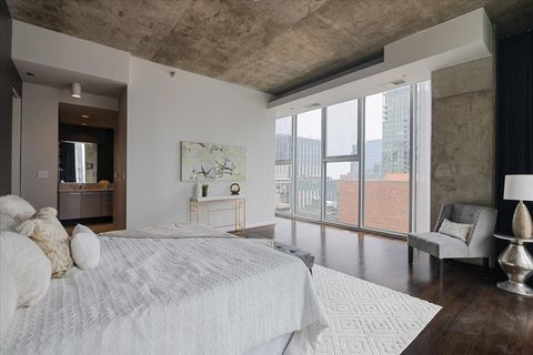 Tiny photo for 550 N Saint Clair Street #2302, Chicago, IL 60611 (MLS # 12469787)