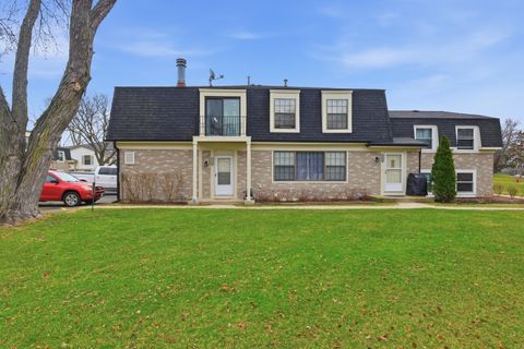 2198 N Oakbrook Circle 2198 Palatine IL 60074