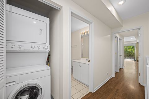 Tiny photo for 2520 W Bloomingdale Avenue #B, Chicago, IL 60647 (MLS # 12468419)