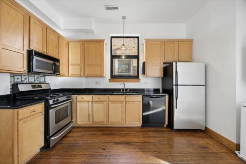 Tiny photo for 25 S La Grange Road #D, La Grange, IL 60525 (MLS # 12785495)