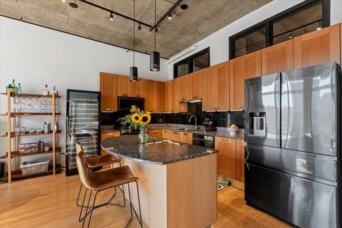 Tiny photo for 111 S MORGAN Street #823, Chicago, IL 60607 (MLS # 12493369)