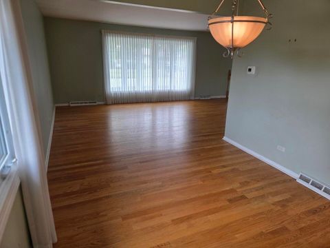 Tiny photo for 8900 W 93rd Street, Hickory Hills, IL 60457 (MLS # 12468847)