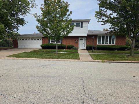 8900 W 93rd Street Hickory Hills IL 60457