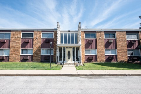 Photo of 1313B S Rebecca Road #210, Lombard, IL 60148 (MLS # 12746006)