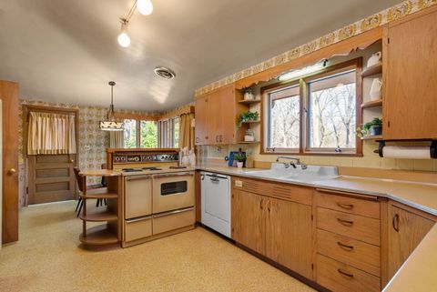 Tiny photo for 3108 26th Street, Moline, IL 61265 (MLS # 12575399)