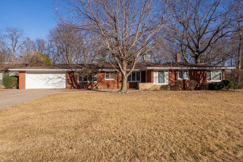 Photo of 3108 26th Street, Moline, IL 61265 (MLS # 12575399)