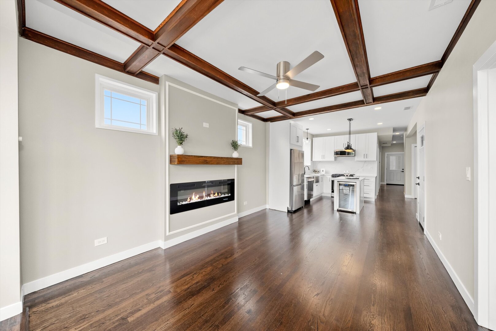2101 S 48th Court