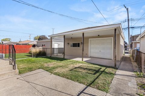 Tiny photo for 5427 S Newcastle Avenue, Chicago, IL 60638 (MLS # 12511989)