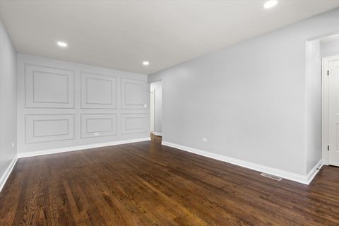 Tiny photo for 5427 S Newcastle Avenue, Chicago, IL 60638 (MLS # 12511989)