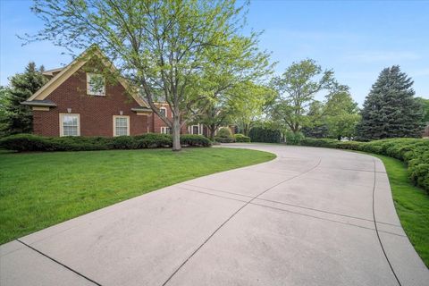 Tiny photo for 1 Worthington Court, Bloomington, IL 61704 (MLS # 12463380)