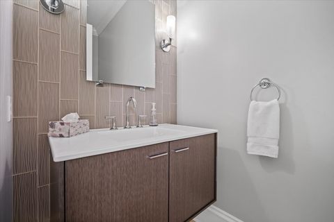 Tiny photo for 1 Worthington Court, Bloomington, IL 61704 (MLS # 12463380)