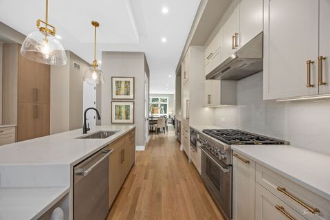 Tiny photo for 1638 W Wolfram Street, Chicago, IL 60657 (MLS # 12590385)