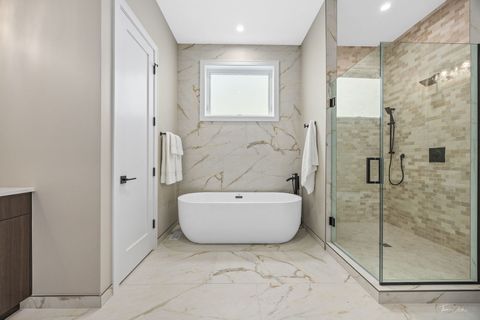 Tiny photo for 1638 W Wolfram Street, Chicago, IL 60657 (MLS # 12590385)