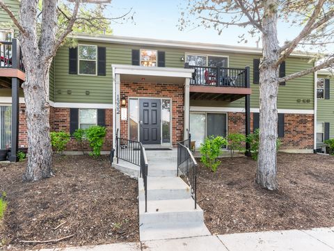 Photo of 1332 Mc Dowell Road #103, Naperville, IL 60563 (MLS # 12634309)