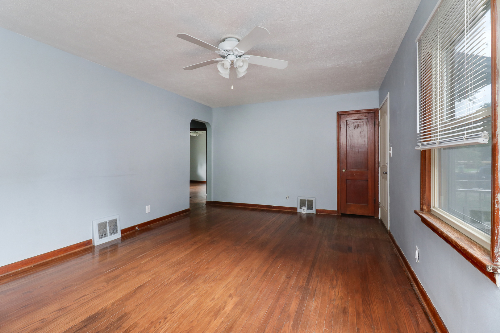 716 W Mulberry Street