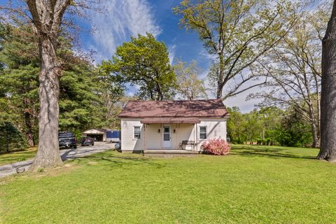 Tiny photo for 1140 Race Track Road, Centralia, IL 62801 (MLS # 12621176)