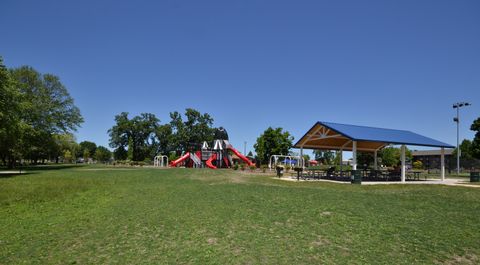 Tiny photo for 10304 Linus Lane, Oak Lawn, IL 60453 (MLS # 12568610)