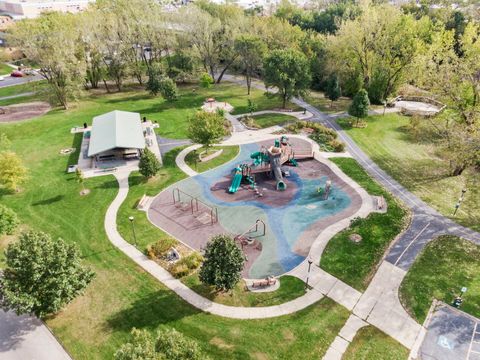 Tiny photo for 10304 Linus Lane, Oak Lawn, IL 60453 (MLS # 12568610)