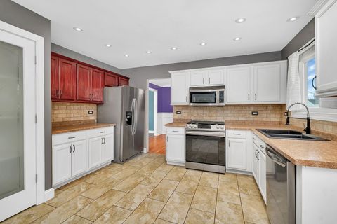 Tiny photo for 2109 Gray Hawk Drive, Plainfield, IL 60586 (MLS # 12441791)