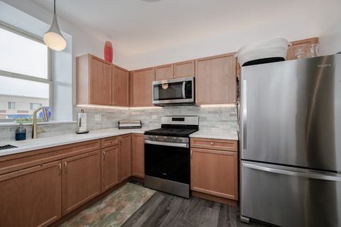 Tiny photo for 1700 Riverwoods Drive #414, Melrose Park, IL 60160 (MLS # 12524546)