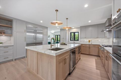 Tiny photo for 1975 Sunset Ridge Road, Northfield, IL 60093 (MLS # 12639828)