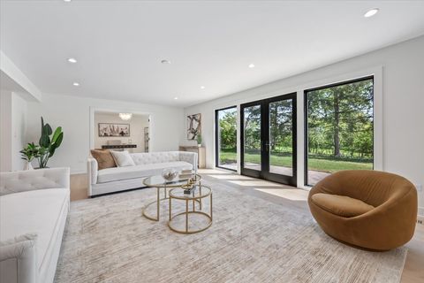 Tiny photo for 1975 Sunset Ridge Road, Northfield, IL 60093 (MLS # 12639828)