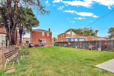 Tiny photo for 7327 S Mozart Street, Chicago, IL 60629 (MLS # 12490659)
