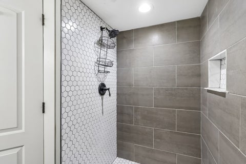 Tiny photo for 9023 S Oglesby Avenue, Chicago, IL 60617 (MLS # 12658068)