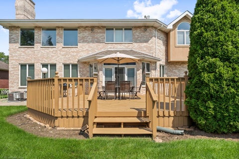 Tiny photo for 417 E Noyes Street, Arlington Heights, IL 60005 (MLS # 12735144)
