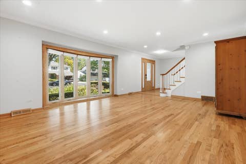Tiny photo for 175 Selwyn Lane, Buffalo Grove, IL 60089 (MLS # 12700877)