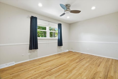 Tiny photo for 175 Selwyn Lane, Buffalo Grove, IL 60089 (MLS # 12700877)