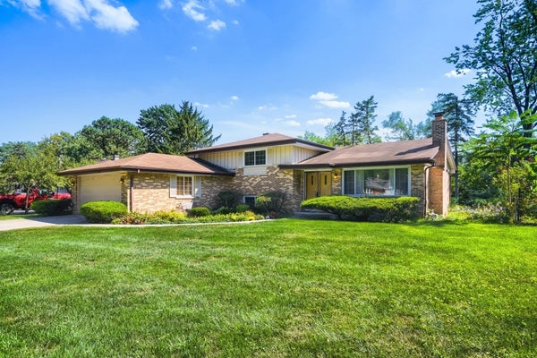 883 E ZINNIA LN, PALATINE, IL 60074 - Image 0d2fd27d9dcce044ec50e098dd35684e/2270158106