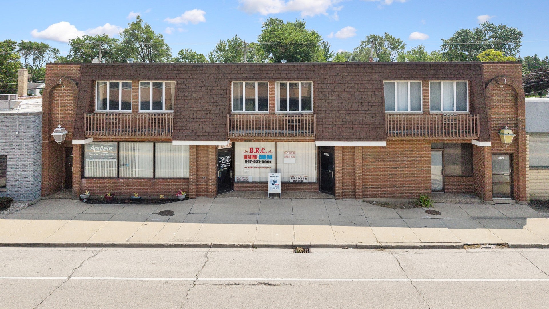 1815-25 E Oakton Street