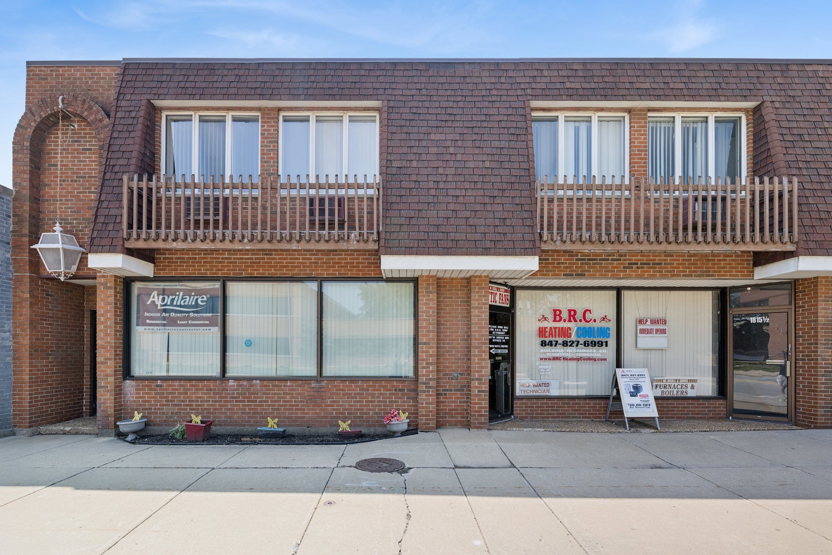 1815-25 E Oakton Street