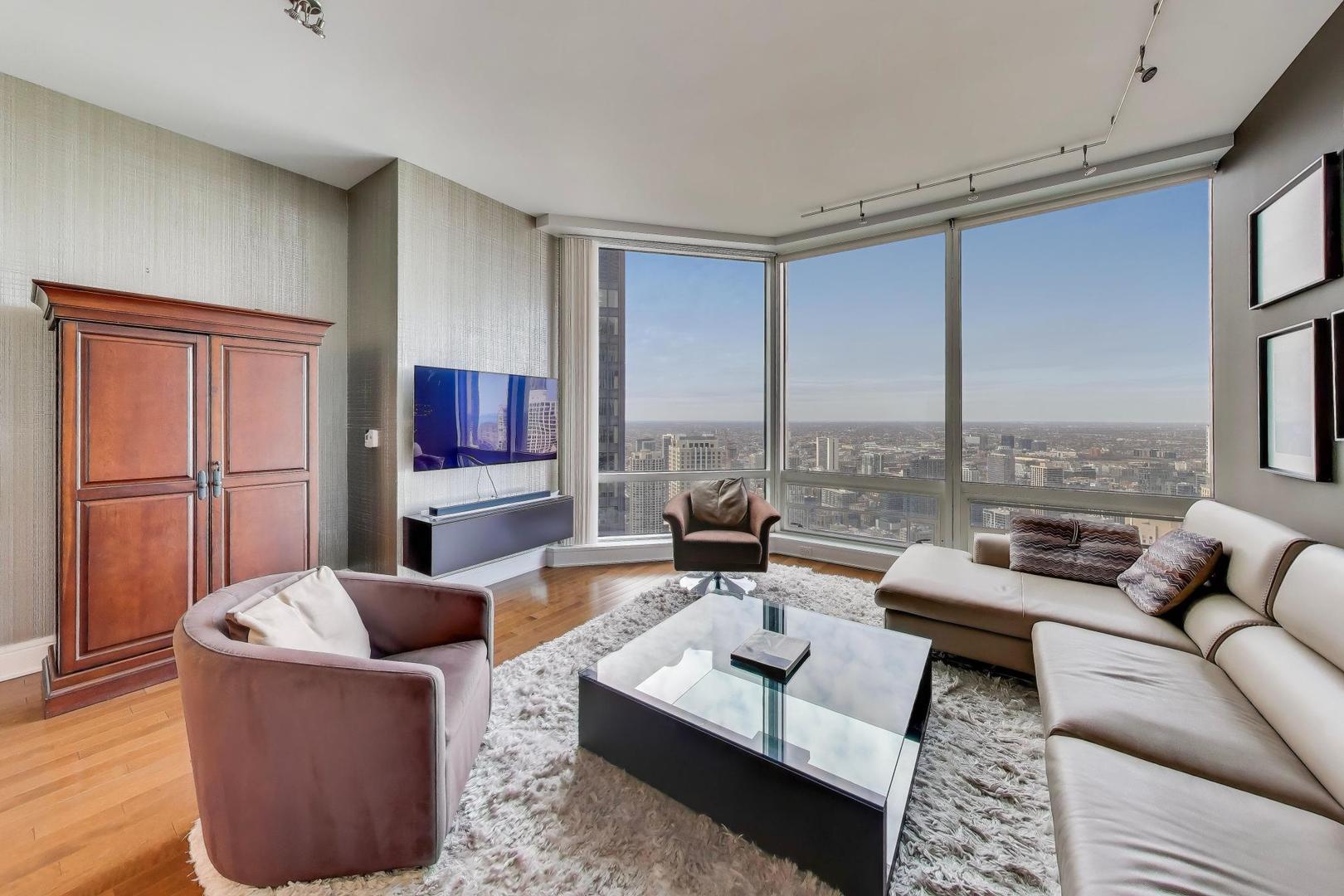 401 N Wabash Avenue 44D